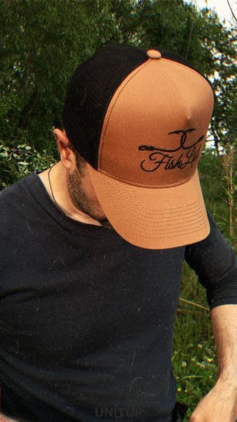 Бейсболка FISHLIST Coyote Hooks Trucker (сітка койот чорний) TR-CBL-5-26 фото